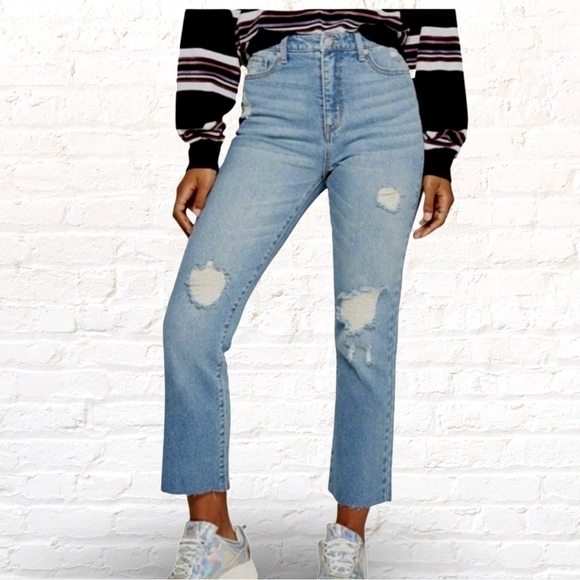 Wild Fable High-Rise Kick Flare Light Blue Denim Distressed Jeans Women's Sz 10 - Picture 1 of 7
